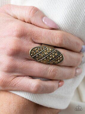 Paparazzi Ring (R249)